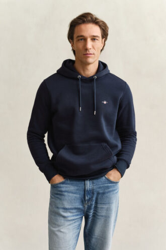 Hoodie med sköldmotiv