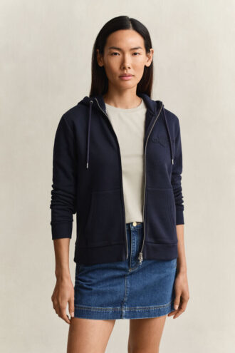 Hoodie med ton-i-ton-broderat sköldmärke