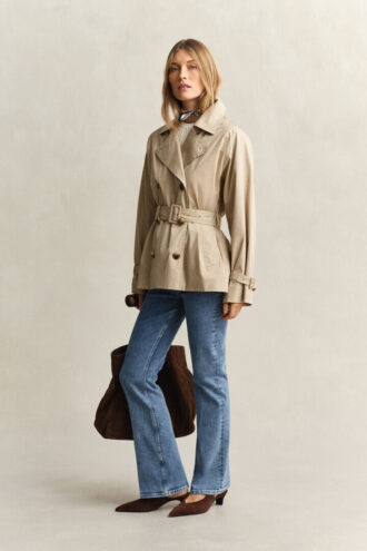 Lätt kort trenchcoat