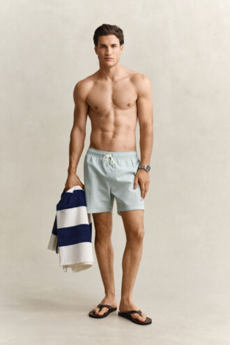 Randiga badshorts i seersucker