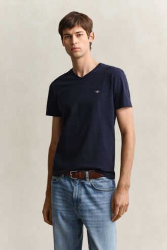 Slim Fit Shield T-shirt med V-ringning