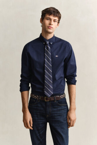 Slim fit-skjorta i klassisk poplin